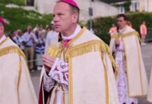 Defender la Tradición y acabar juzgando al Papa: la paradoja que amenaza a algunos católicos