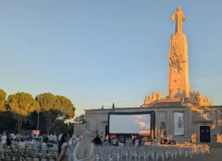 El Cerro de los Ángeles, gran cine al aire libre para ver la película «Sagrado Corazón»